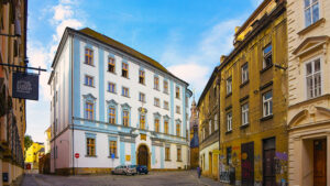 Konference o dialogu a smíření: pozvánka pro všechny zájemce o hlubší porozumění.