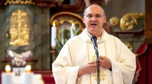 Stanislav Přibyl povolán do služby: nový arcibiskup pražský s vizí pokoje a společenství.